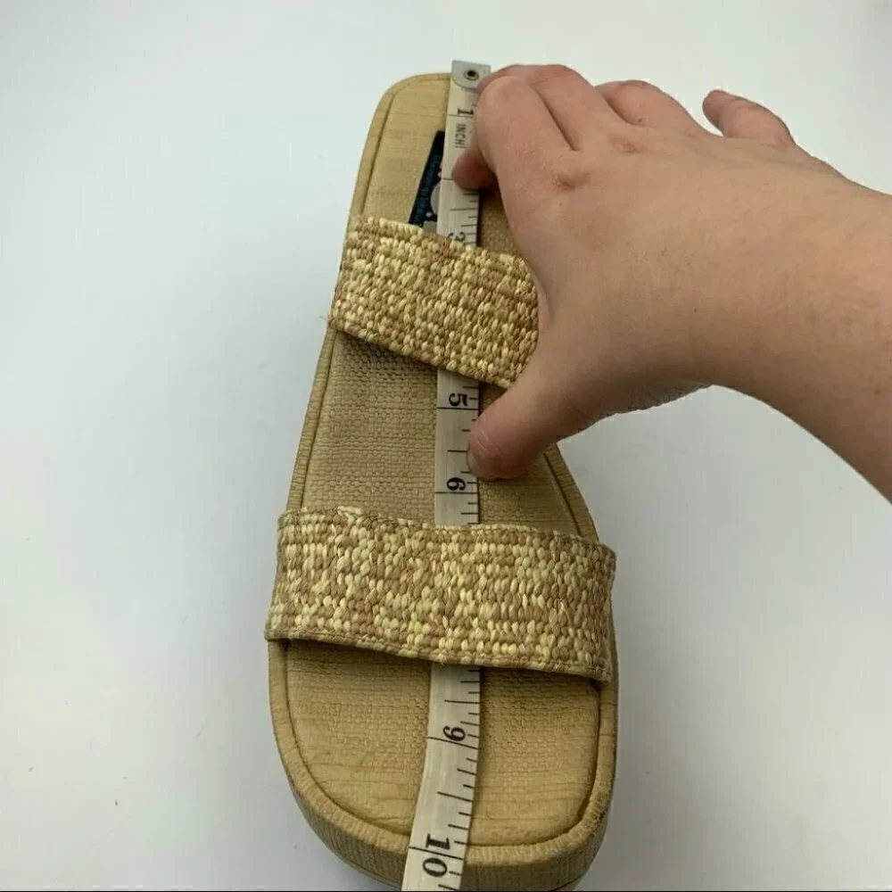 LEI platforms tan chunky sandals 90s Y2k cutout